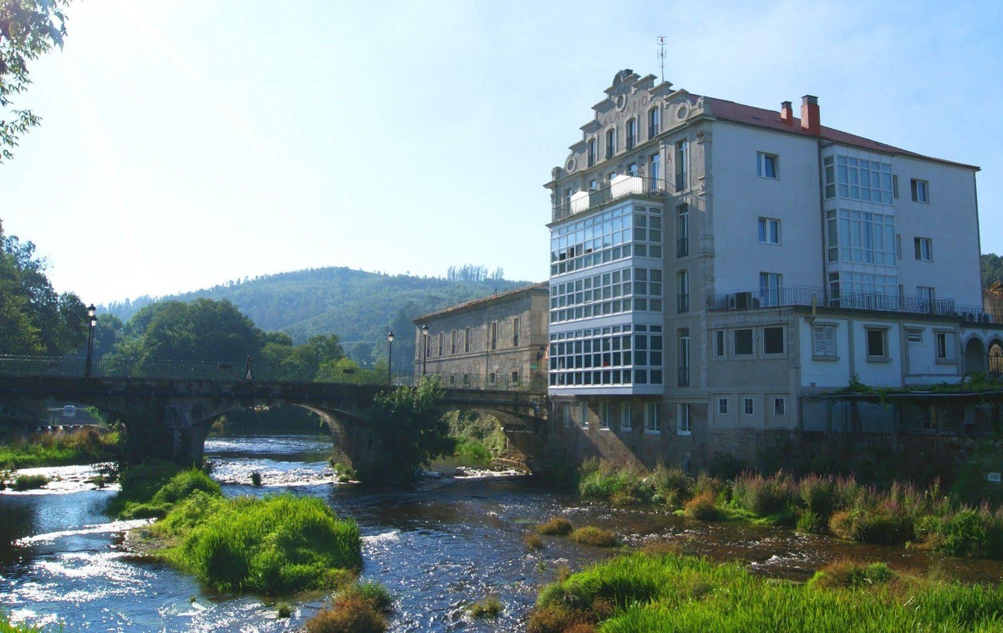 Hotel Balneario Acuña Caldas De Reis Exterior foto